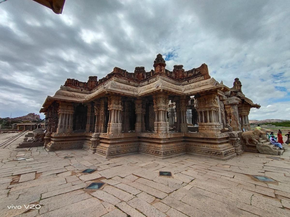 Srinivasa Homestay Hampi Exterior foto